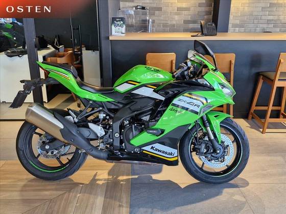 KAWASAKI NINJA ZX-4R KAWASAKI NINJA ZX-4R